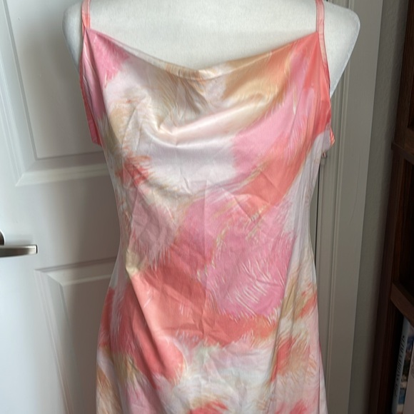 colorful pink maxi dress - Picture 2 of 4